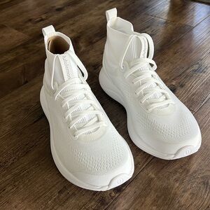 Lululemon Chargefeel Mid Women’s Workout Shoe - New Without Box